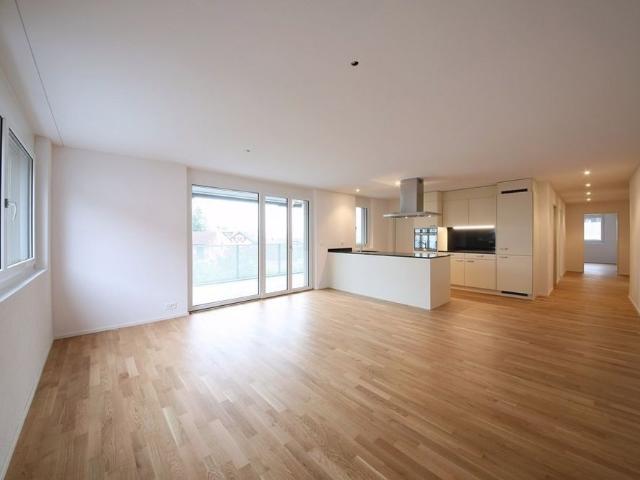 5.5 Zimmer, 126 m², 2. Stock