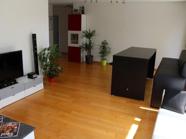 5.5 Zimmer, 130 m², EG