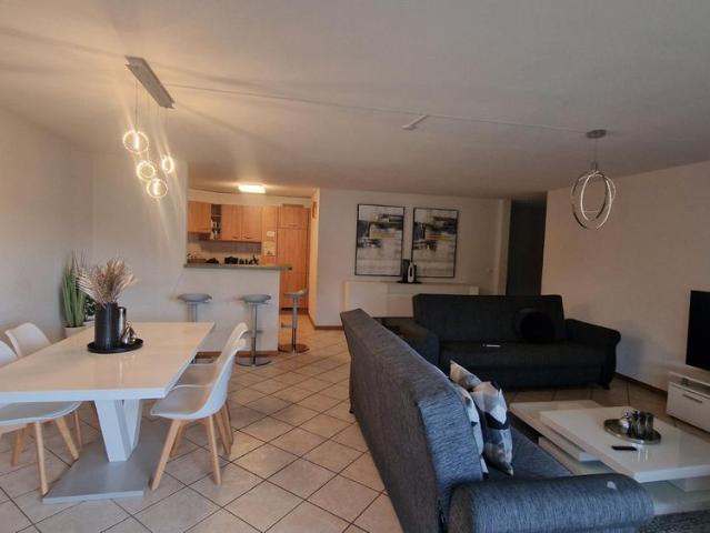 5.5 Zimmer, 130 m², 2. Stock