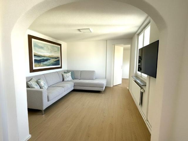 5.5 Zimmer, 130 m², 2. Stock