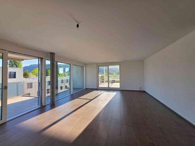 5.5 Zimmer, 130 m², 3. Stock