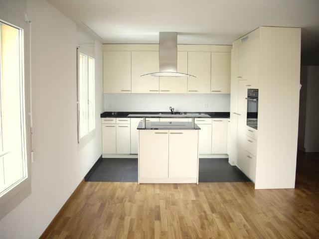 5.5 Zimmer, 135 m², 2. Stock