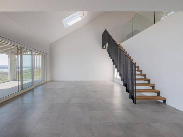 5.5 Zimmer, 200 m², 2. Stock