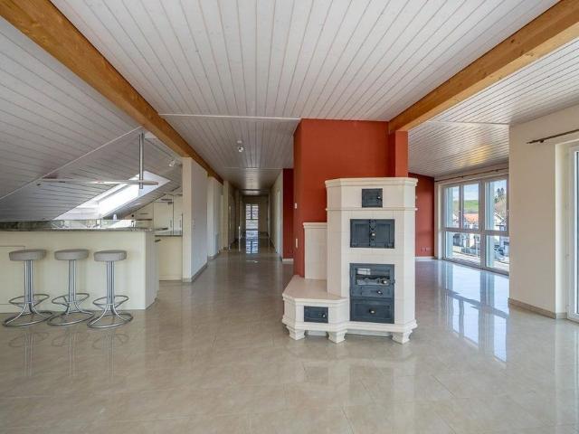 5.5 Zimmer, 205 m², 3. Stock