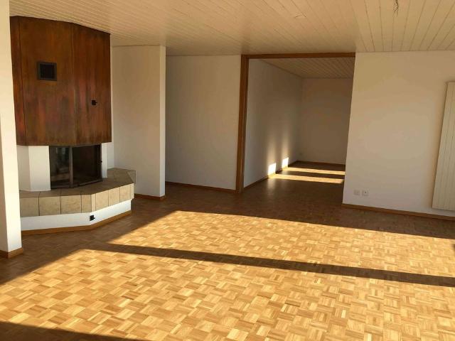 5.5 Zimmer, 225 m², 3. Stock