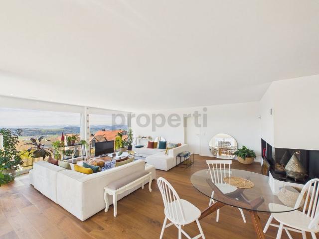 5.5 Zimmer, 230 m², 2. Stock
