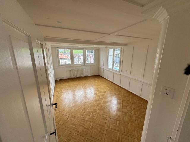 5.5 Zimmer, 93 m², 1. Stock