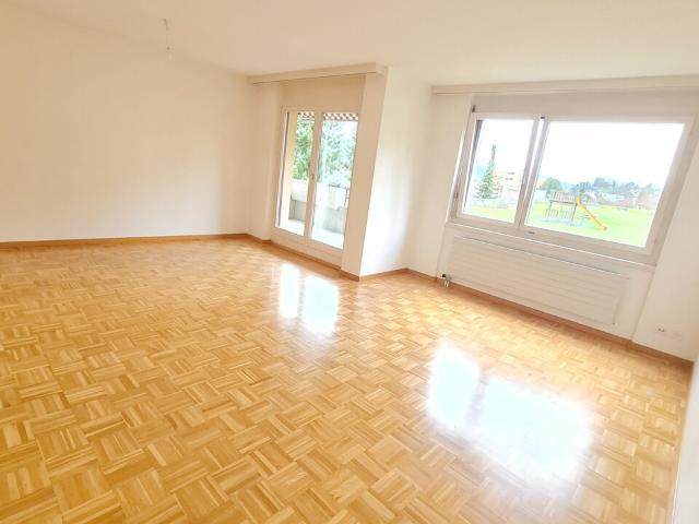 5,5 Zimmerwohnung im Erdgeschoss