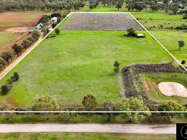 5.68HA LIFESTYLE OPPORTUNITY WITH BUILDING POTENTIAL