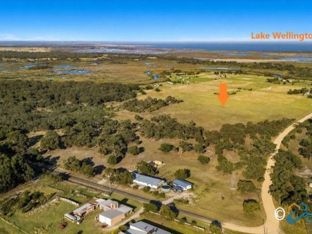 5.73 Acres of Bush Escape Your Perfect Weekend Getaway in Seacombe