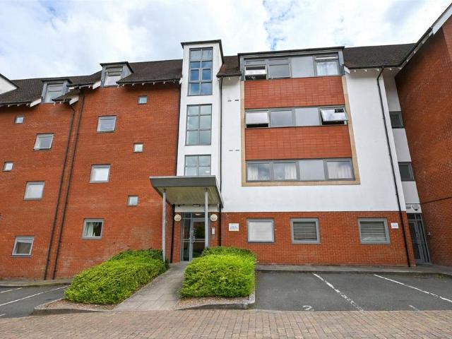 5, 7, 9, 11, 15, 17 Griffin Close, Birmingham, B31 2FJ, United Kingdom | 2 bed apartment for rent #136867956 | Rentberry