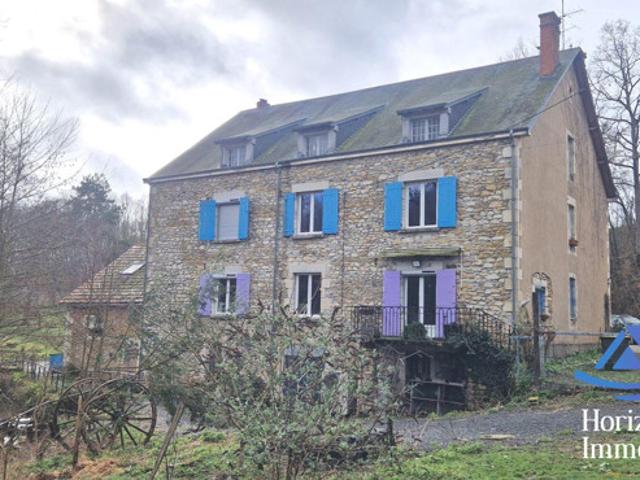 5,7 ha, étang, rivière et bois