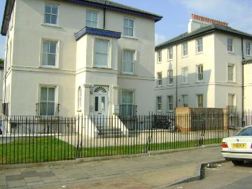 5 7 Lansdown Square, Gravesend DA12, 2 bed flat to rent, £1,150 pcm | PrimeLocation