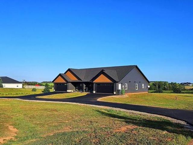 5 7 Maples Lane, Wilmot Valley, PE, C1N 4B6 house for sale | Listing ID 202607 | Royal LePage