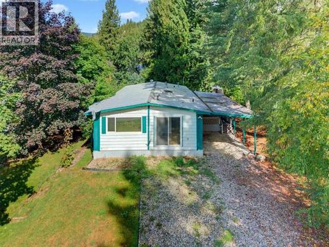 5 97A Highway Unit# 8, Sicamous, BC, V0E 2V1 house for sale | Listing ID 10401 | Royal LePage