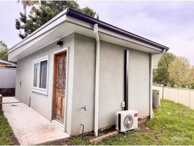 5A Claret Place, ESCHOL PARK House for rent Listed by Campbel.