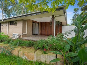Bonnells Bay, Awaba - Garden