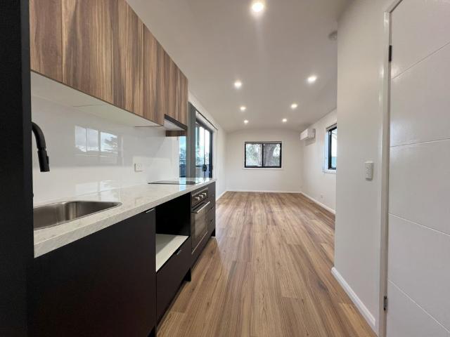 5A Jones Avenue