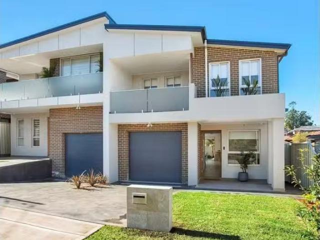 5a Kinross Place, Revesby Townhouse for rent Listed by Mirna.