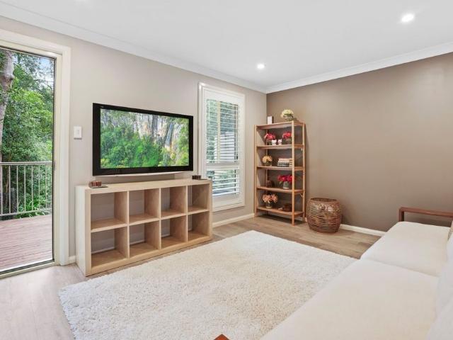 5A Knight Place, Castle Hill