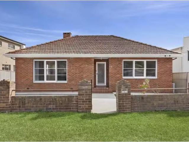 5A Ross Road, Queanbeyan House for rent Listed by Amanda Loug.