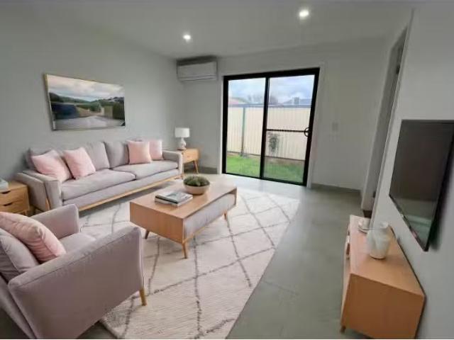 5A Steel Street, Granville House for rent Listed by Kalan Owe.