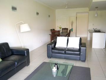 5min drive to Strand! Luxury APT 3beds 2bath,Pool*FULLY SERVICED and FURNISHED *Townsville Premium Properties for Medium Term
