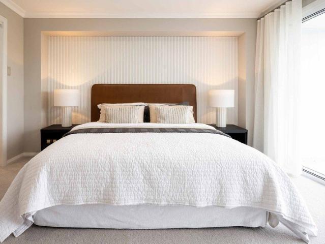 5TH GUEST BEDROOM + 2 LIVING