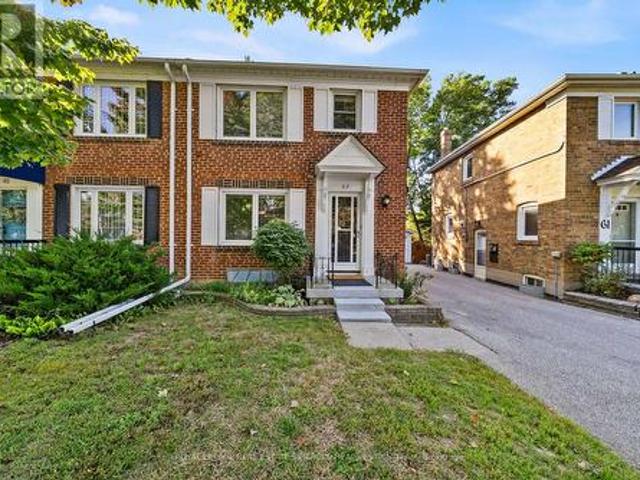 63 Thursfield Crescent, Toronto, ON, M4G 2N4 house for sale | Listing ID C13820 | Royal LePage