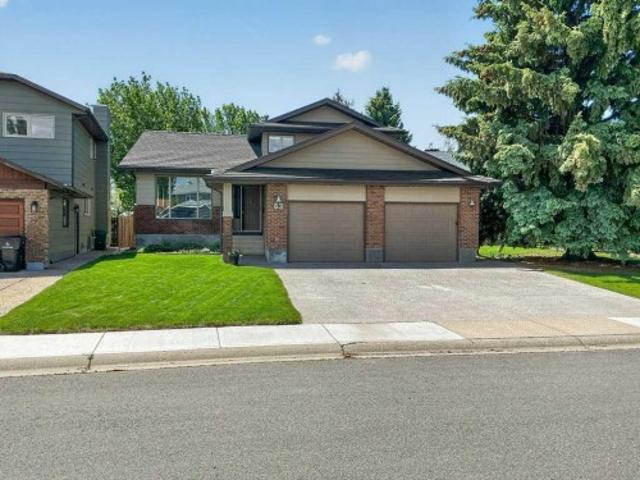 63 Wildwood Crescent West, Lethbridge, AB, T1K 6C8 house for sale | Listing ID A2318 | Royal LePage