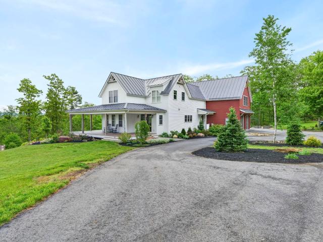 63 Amalia Way