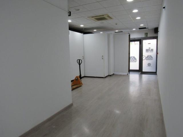 63 Carrer d'Holanda, Barcelona, Catalonia 08917