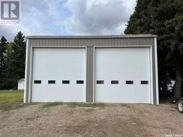 63 Cerfeuillet Avenue, Leoville, SK, S0J 1N0 commercial for.