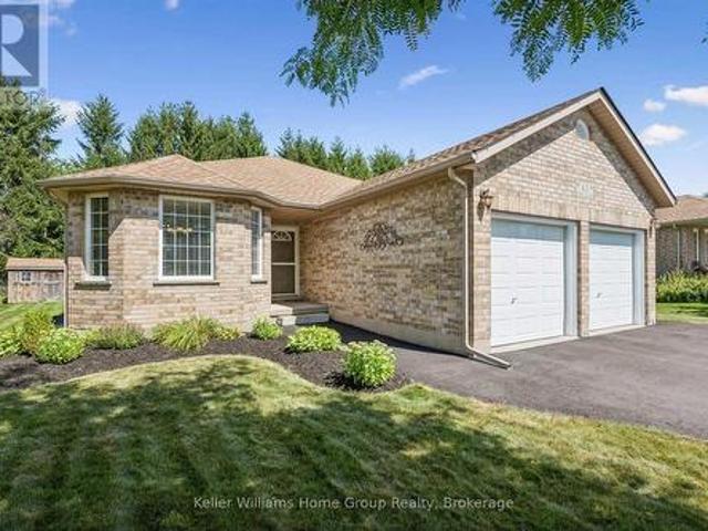 63 Cherry Hill Place, Centre Wellington Fergus, ON, N1M 3T9 house for sale | Listing ID X13700 | Royal LePage