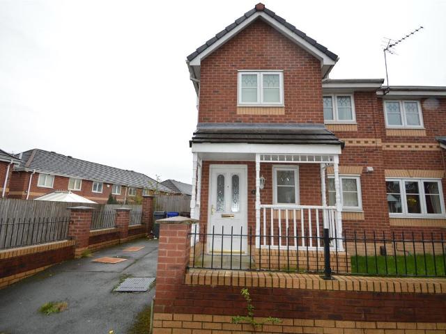 Drake Avenue, Wythenshawe, Manchester M22, 3 bed property to rent, £1,300 pcm | PrimeLocation