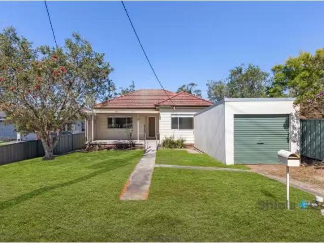63 Dudley Road, Charlestown House for rent Listed by Shiels +.