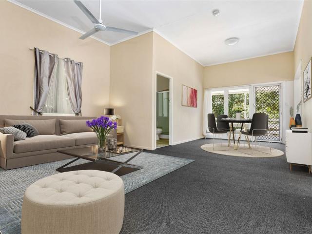 63 Englefield Road, OXLEY, QLD 4075