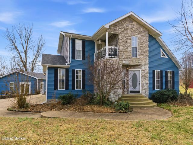 63 Farmview Ln