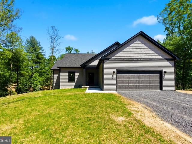 63 GARAGE Spice Bush Court
