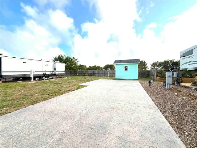 63 Gator Cir, Aransas Pass, TX 78336 | MLS #472875