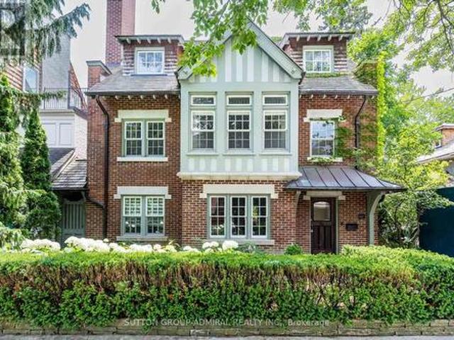 63 Highland Avenue, Toronto, ON, M4W 2A2 house for sale | Listing ID C13801 | Royal LePage
