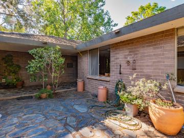 Curtin, Weston Creek, Yass Valley, Victoria