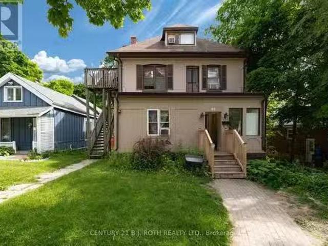 63 Mcdonald Street, Barrie, ON, L4M 1P4 house for sale List.