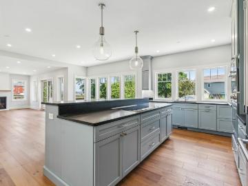 63 Myrtle Avenue, South Portland, US, ME