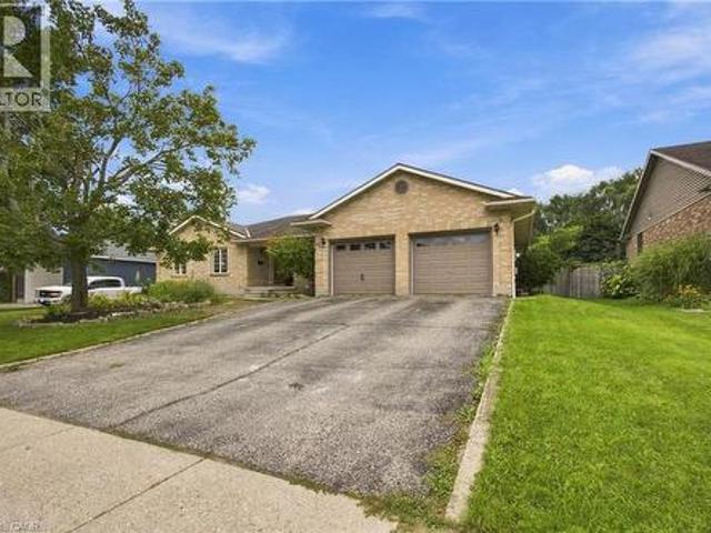 63 Oakridge Avenue, Innerkip, ON, N0J 1M0 house for sale | Listing ID 40862 | Royal LePage