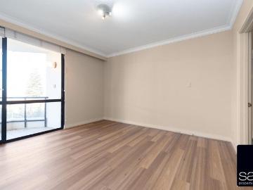 6/3 Park Avenue, Crawley