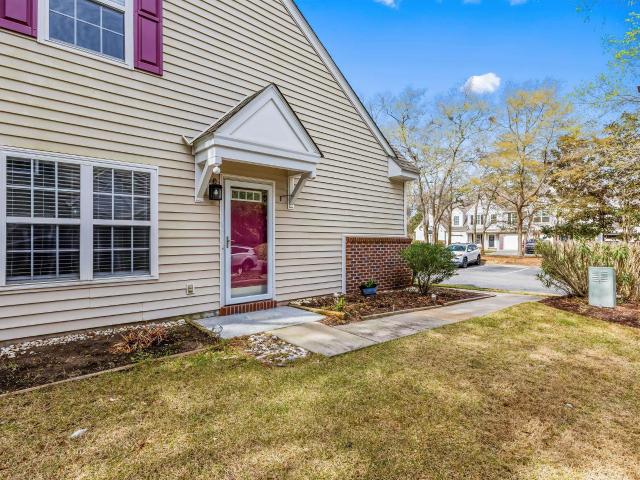 63 Pembroke Ln. 63