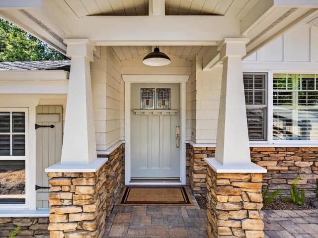 63 Ridge Court