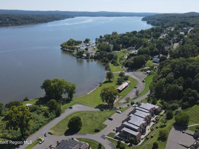 63 Riverview