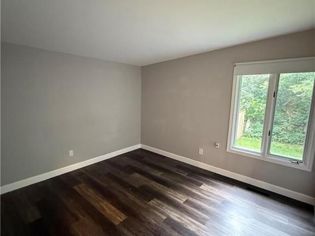 63 SANATORIUM Road Unit# UPPER LEVEL, Hamilton, Ontario, L9C1Y4